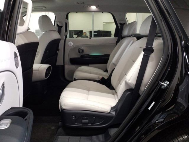 Certified 2026 Hyundai Palisade Calligraphy AWD/4WD image 13