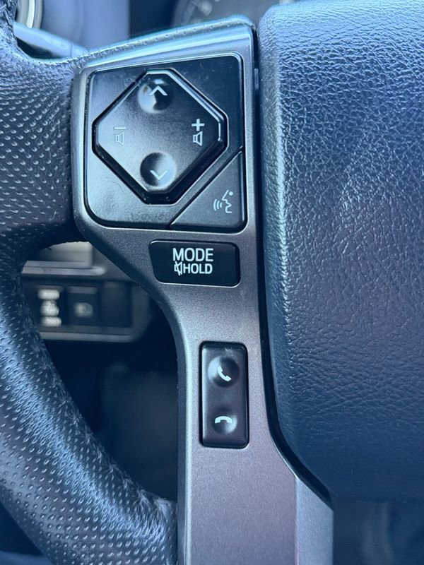 Used 2019 Toyota Tacoma TRD Off-Road image 30