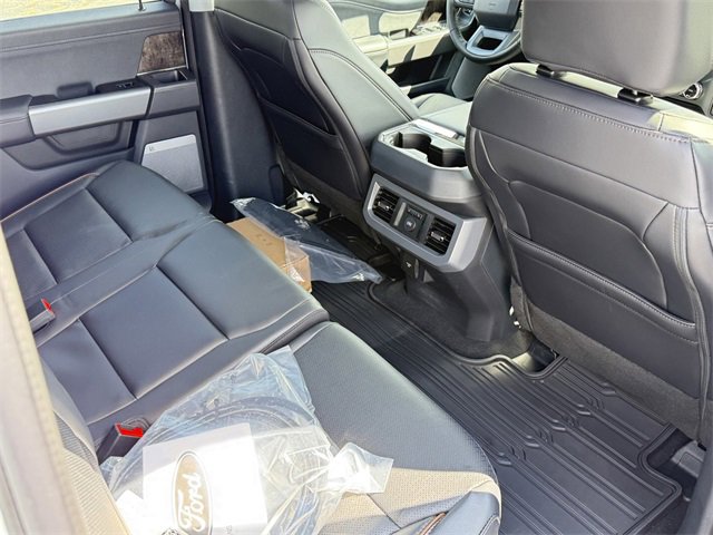 New 2025 Ford F250 Lariat w/ Lariat Ultimate Package image 27