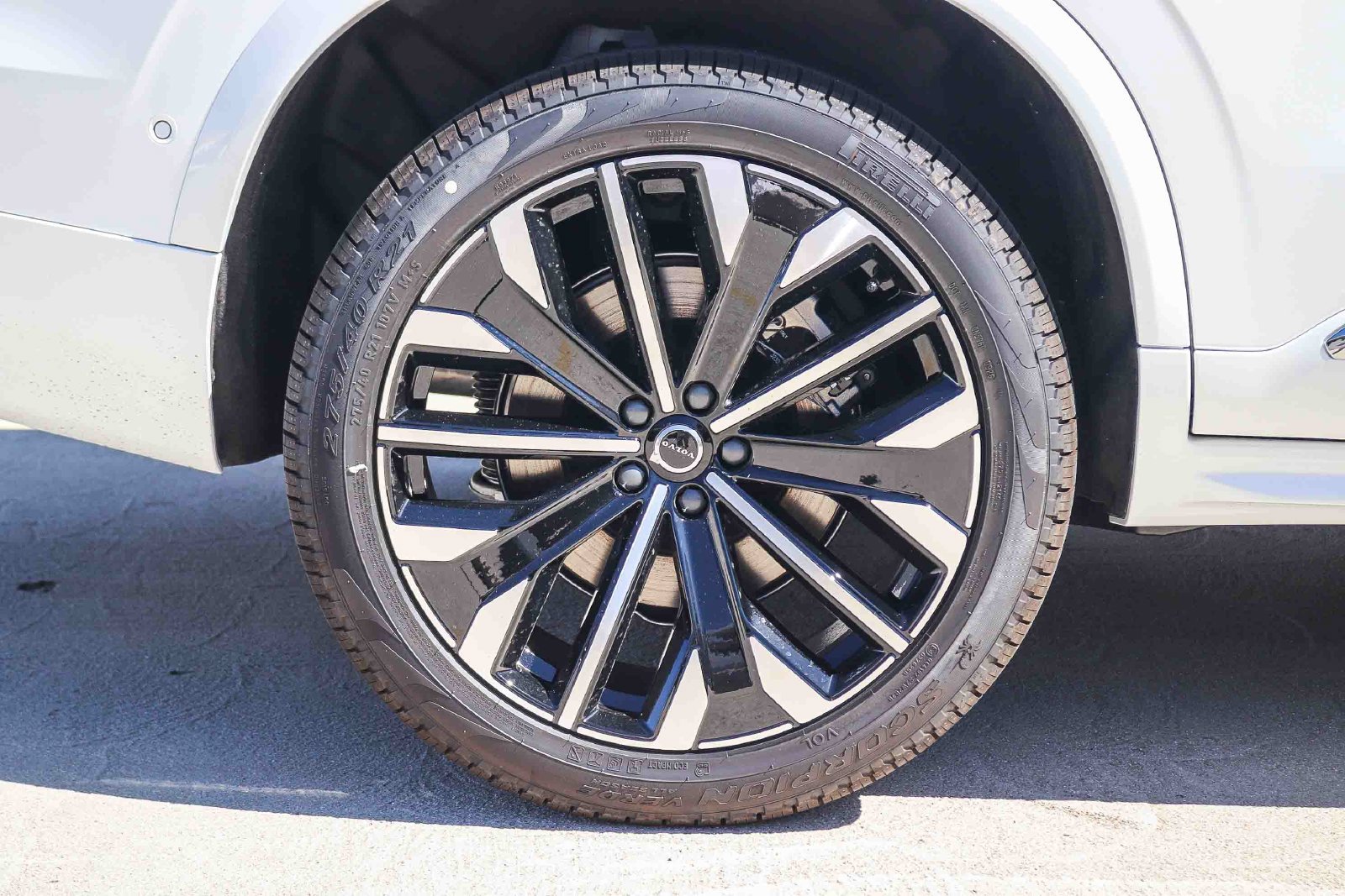 New 2027 Volvo XC90 B6 Ultra AWD/4WD image 8