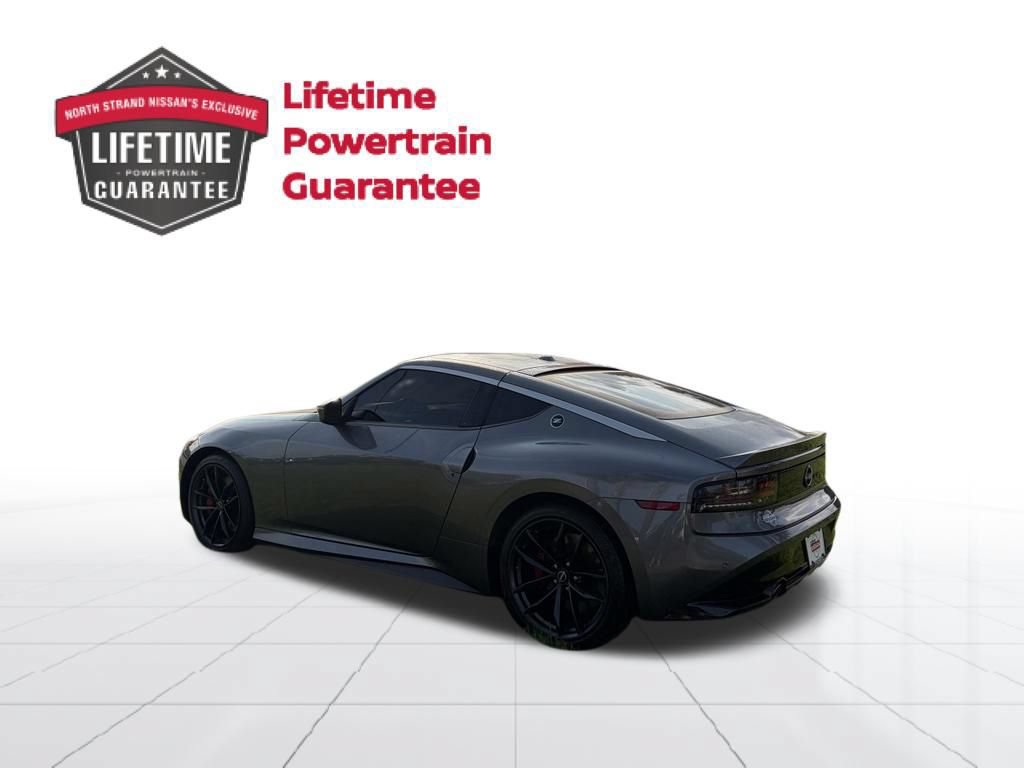 Certified 2025 Nissan Z Performance w/ Floor Mat Package RWD image 3