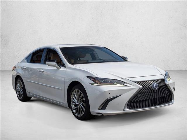 Used 2020 Lexus ES 300h w/ Accessory Package FWD image 4