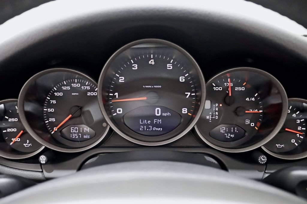Used 2010 Porsche 911 Carrera RWD image 17