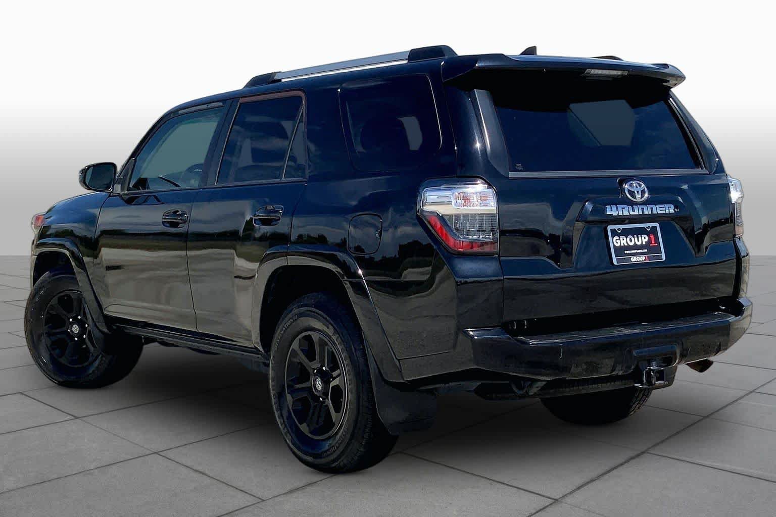 Used 2019 Toyota 4Runner SR5 RWD image 12