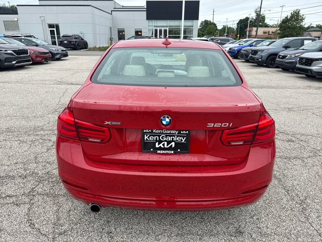 Used 2018 BMW 320i xDrive Sedan AWD/4WD image 6