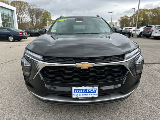 Used 2024 Chevrolet Trax LT w/ Driver Confidence Package FWD video 2