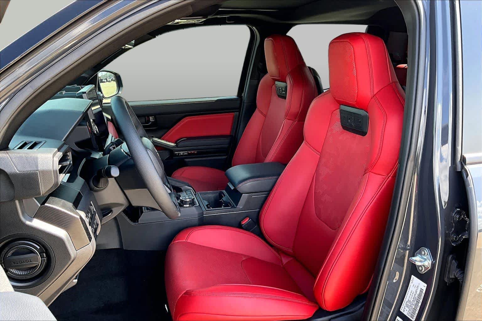 Used 2025 Toyota Tacoma TRD Pro AWD/4WD image 8