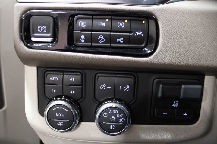 New 2026 GMC Yukon Denali w/ Denali Reserve Package image 42