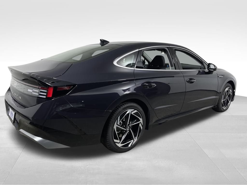 New 2026 Hyundai Sonata SEL FWD image 5