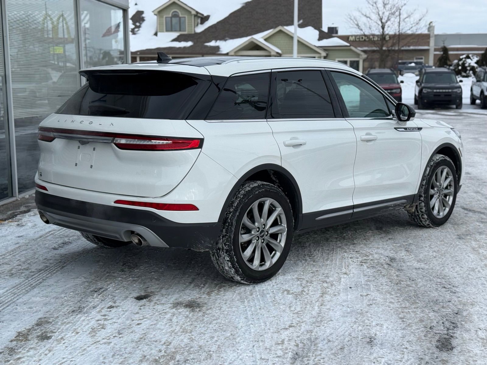 Used 2022 Lincoln Corsair AWD w/ Premium Package image 5