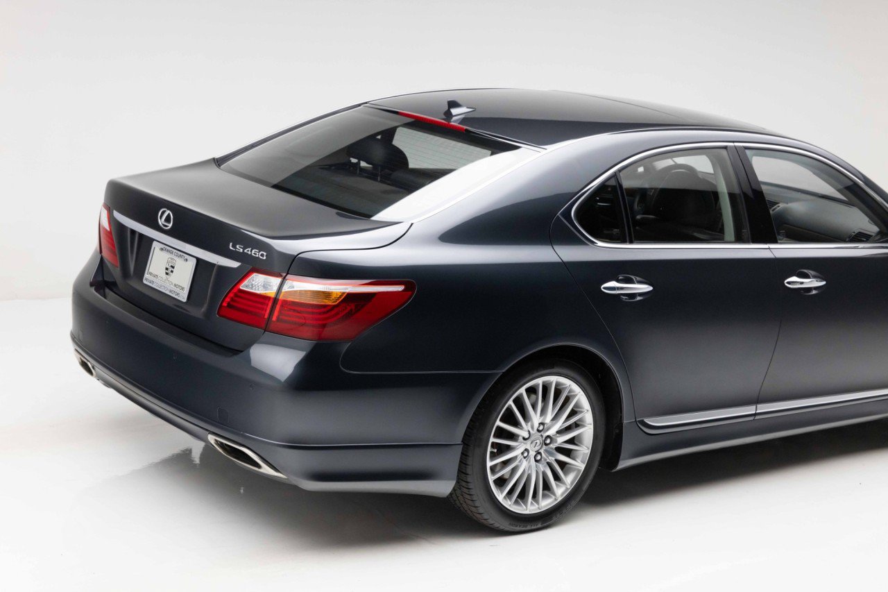 Used 2011 Lexus LS 460 w/ Sport Pkg RWD image 29