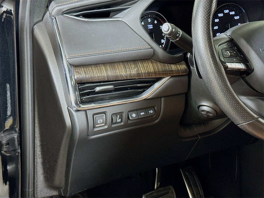 Certified 2023 Cadillac XT4 Sport image 8