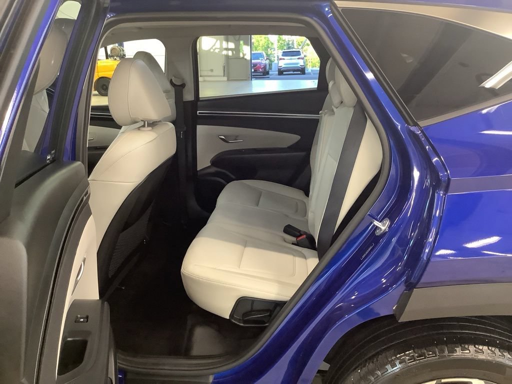 Used 2023 Hyundai Tucson SEL w/ Convenience Package AWD/4WD image 17