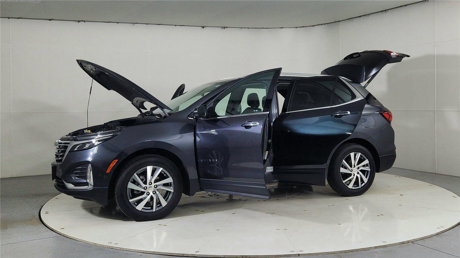 Used 2022 Chevrolet Equinox Premier image 10