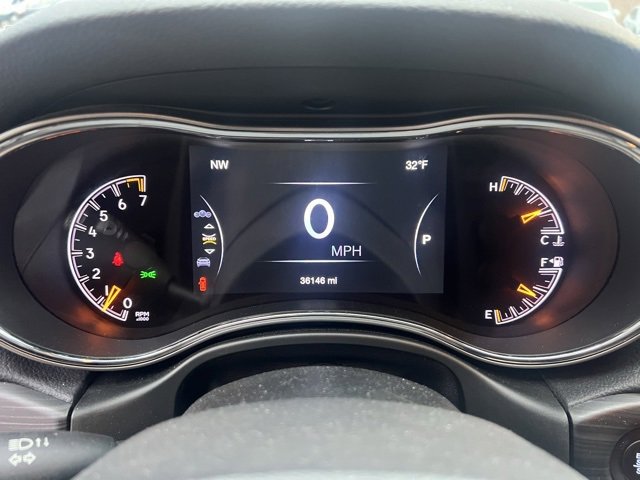 Used 2022 Jeep Grand Cherokee Laredo X image 24