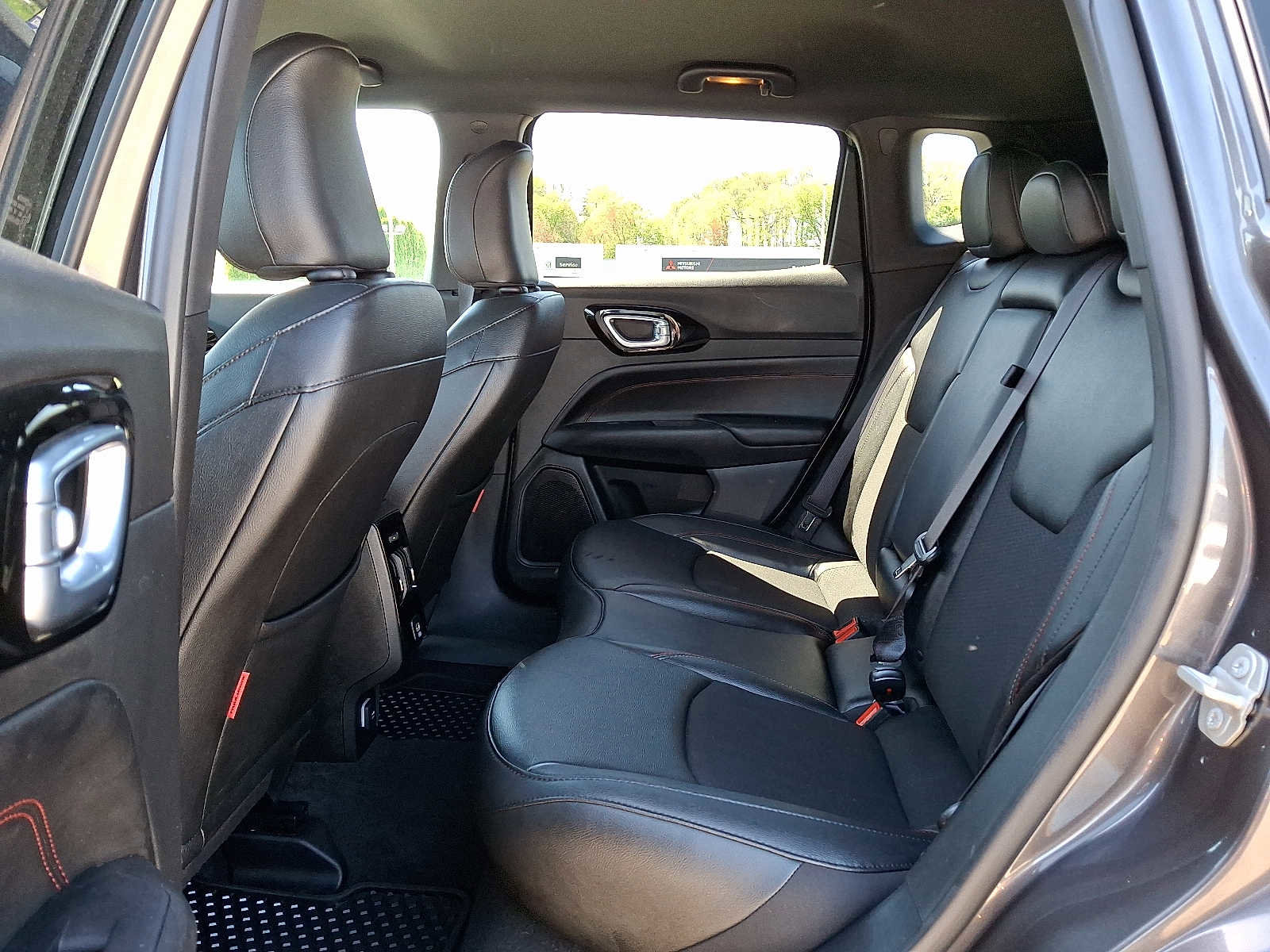 Used 2024 Jeep Compass Trailhawk image 11