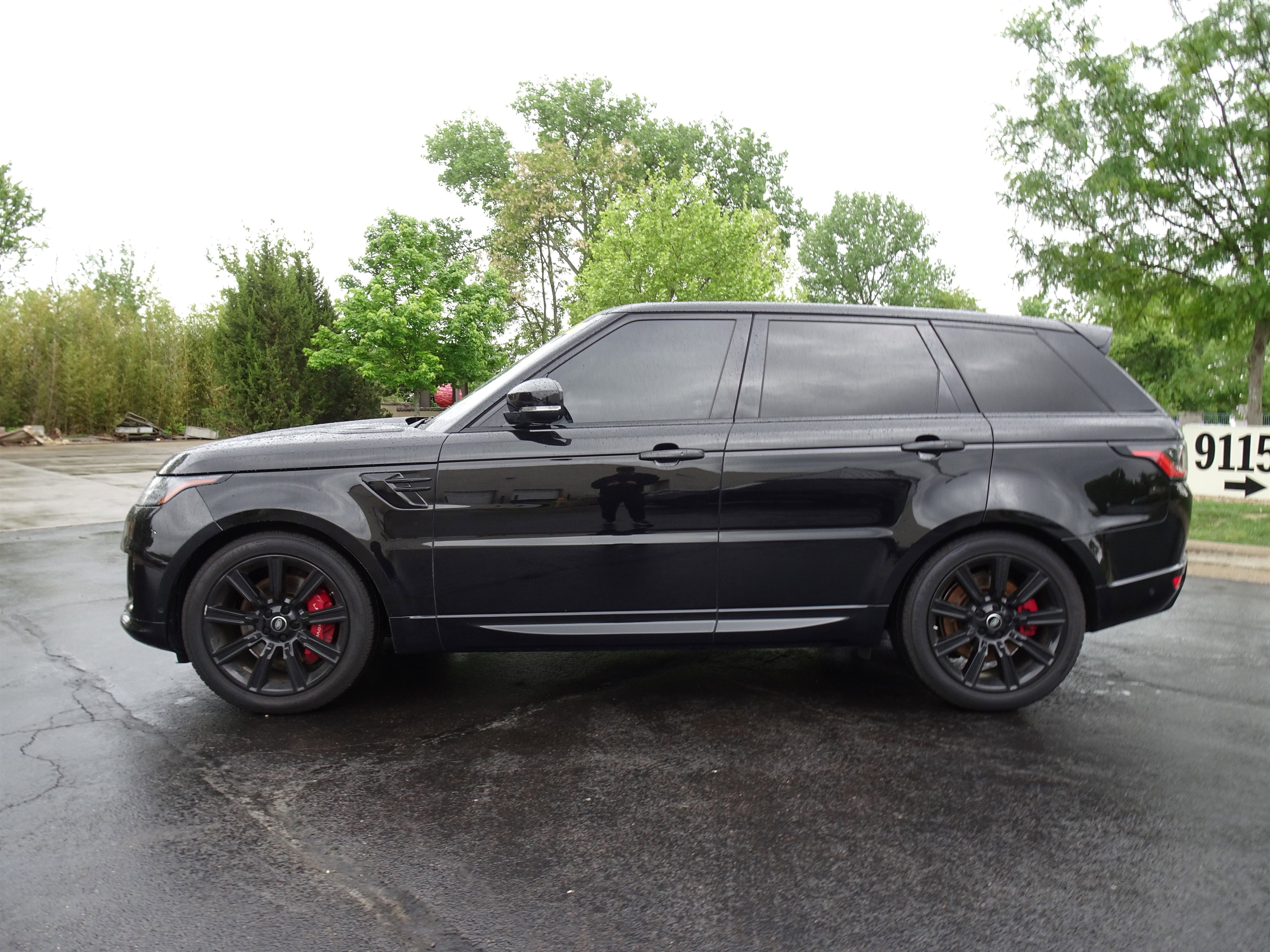 Used 2020 Land Rover Range Rover Sport HST AWD/4WD image 3