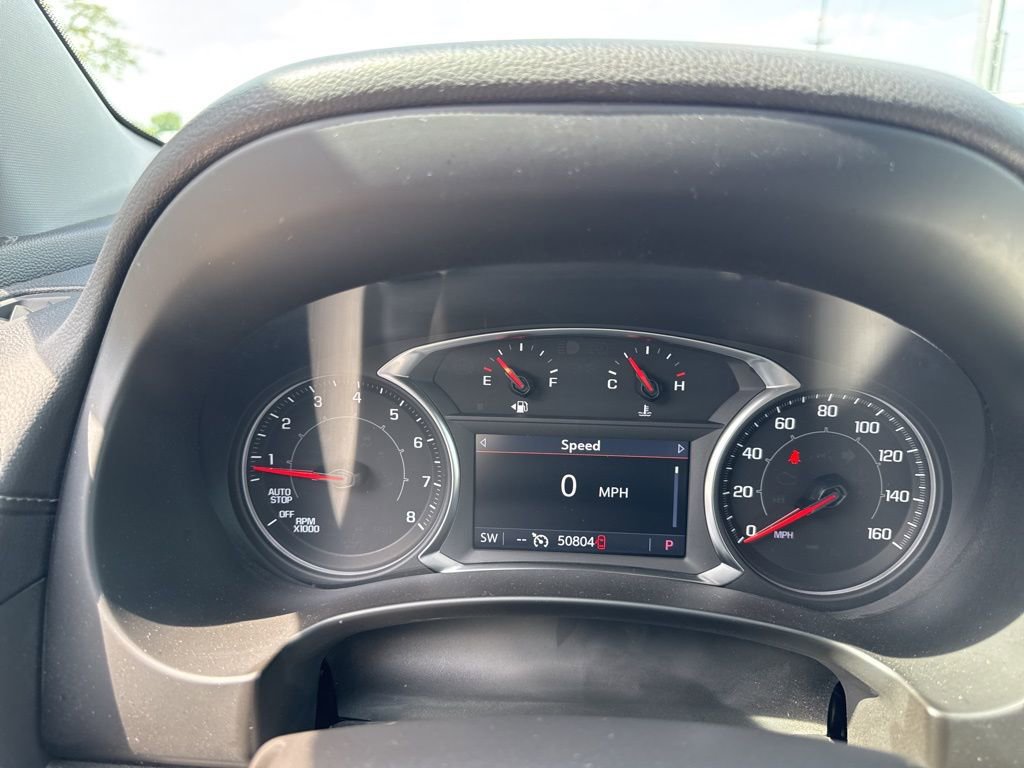 Used 2024 GMC Terrain SLT AWD/4WD image 13