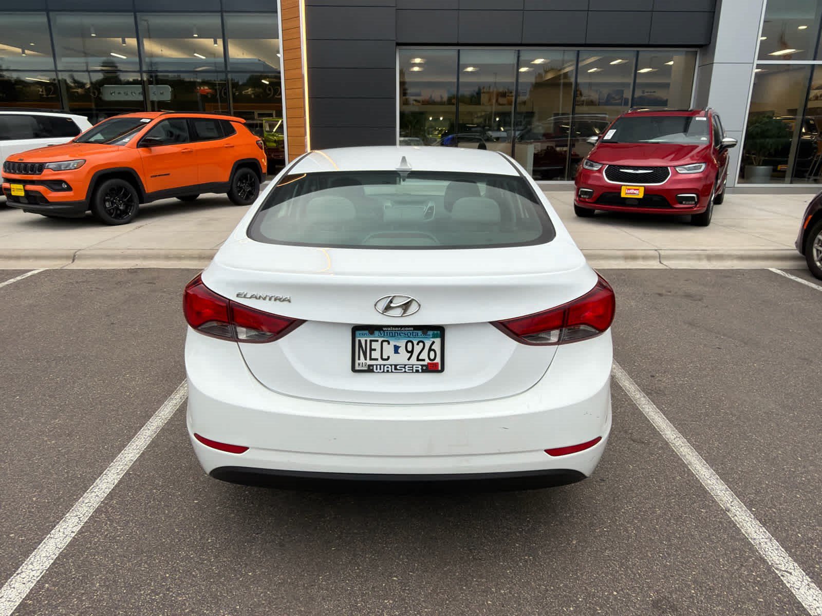 Used 2015 Hyundai Elantra SE FWD image 4