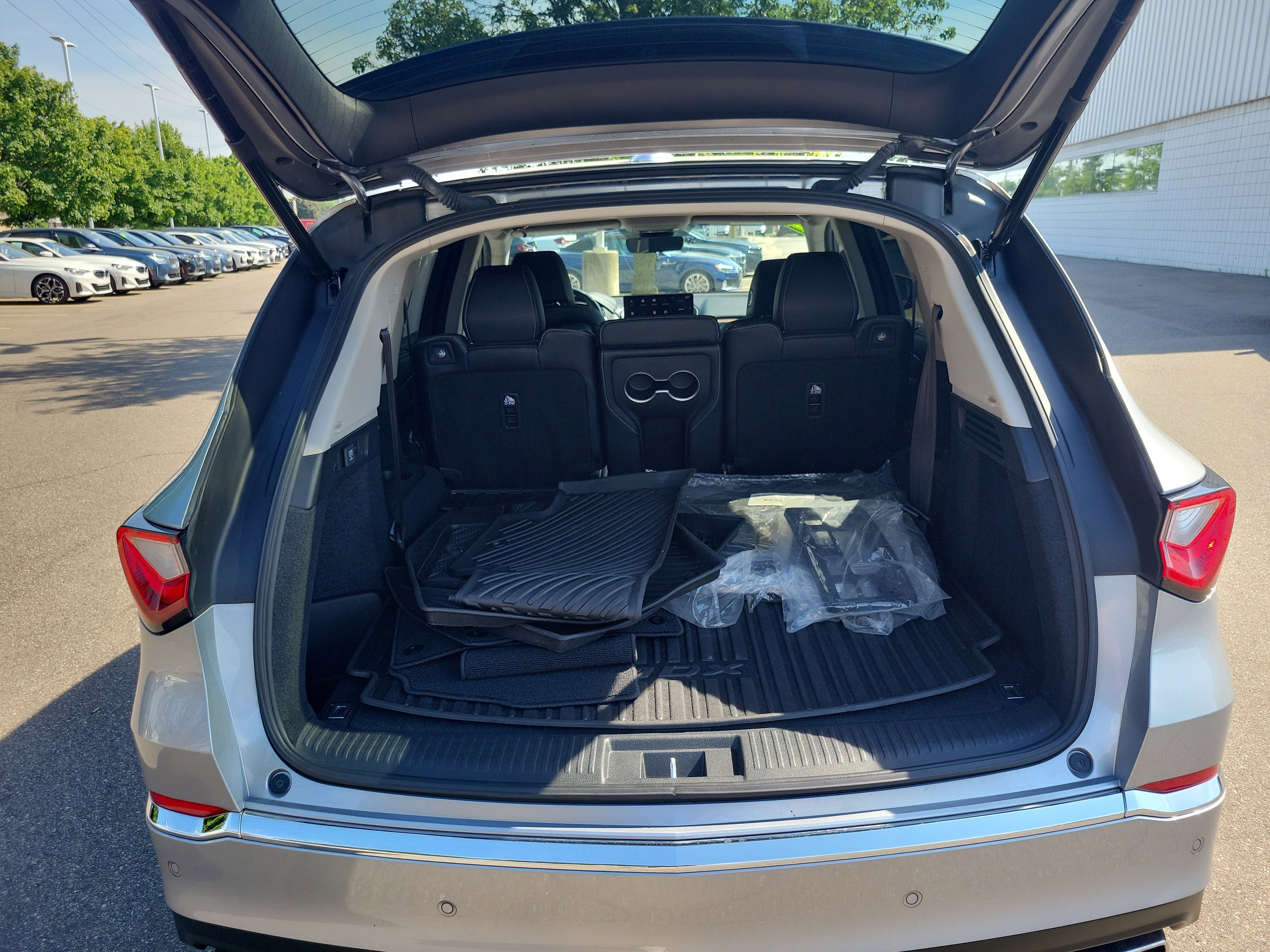 Used 2022 Acura MDX SH-AWD w/ Technology Package image 28