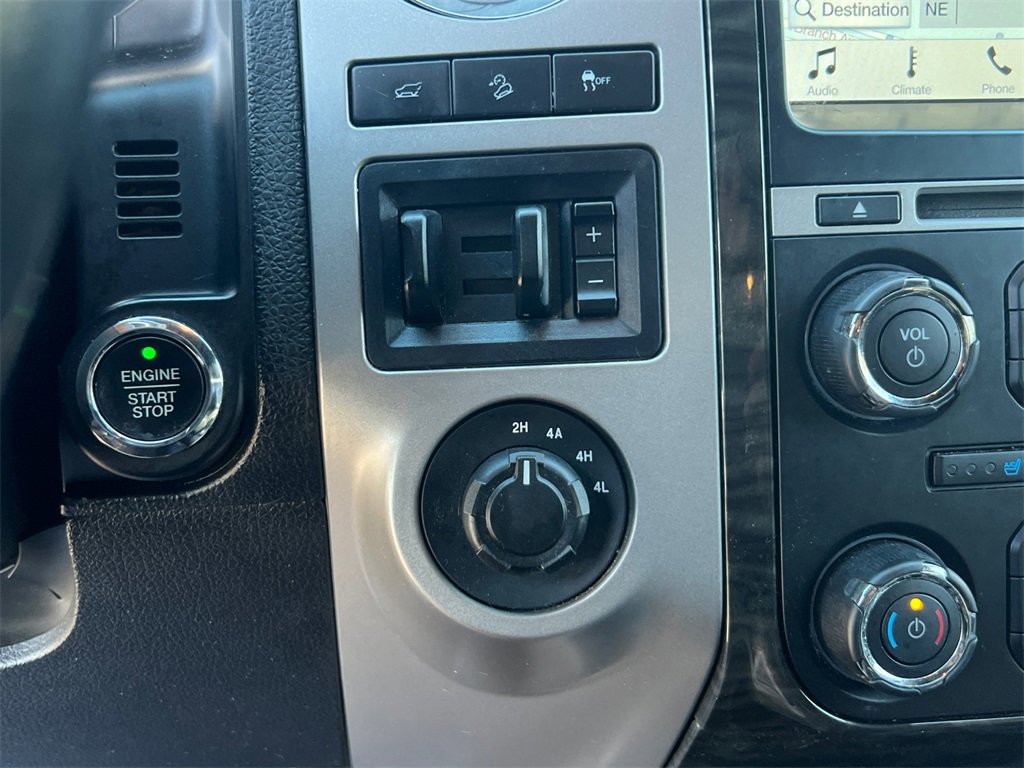 Used 2017 Ford Expedition Limited image 28