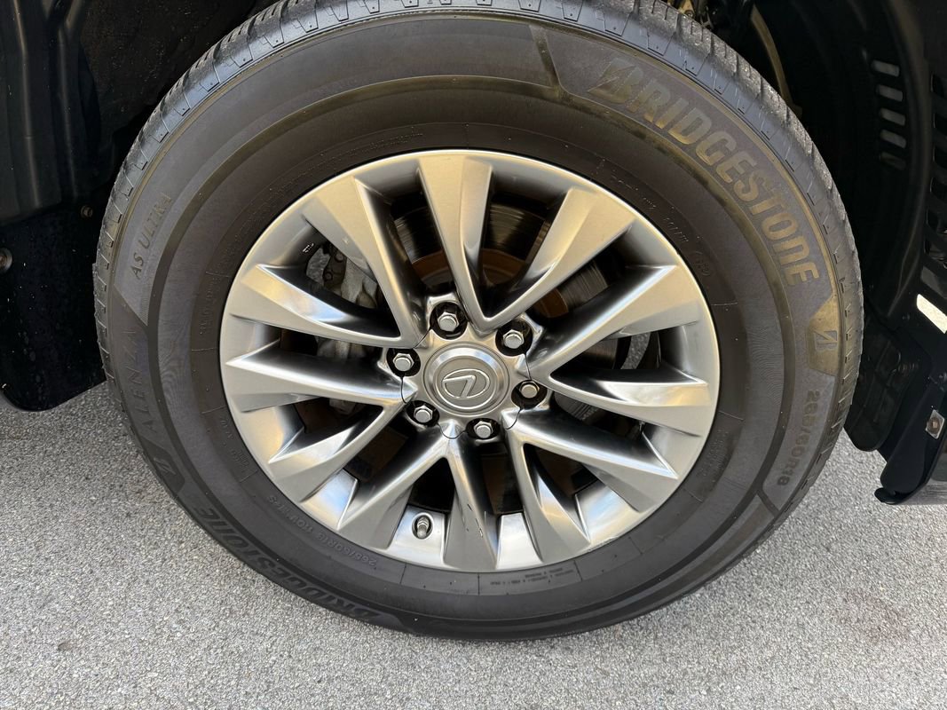 Used 2017 Lexus GX 460 Luxury image 14