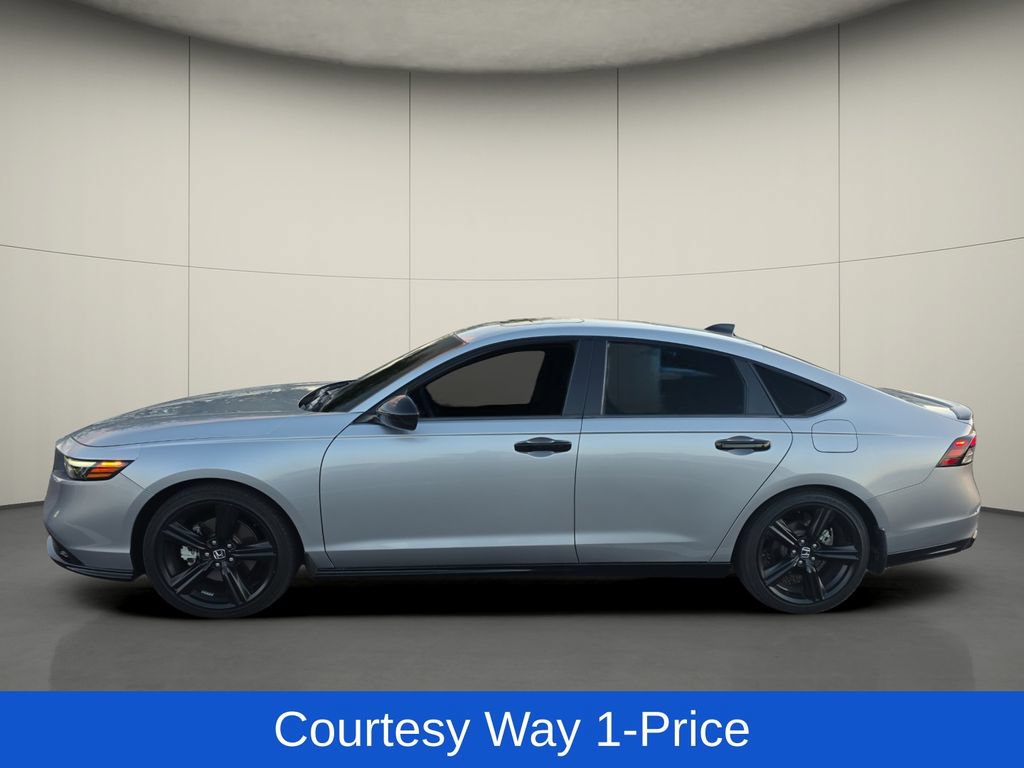 Used 2023 Honda Accord Sport image 5