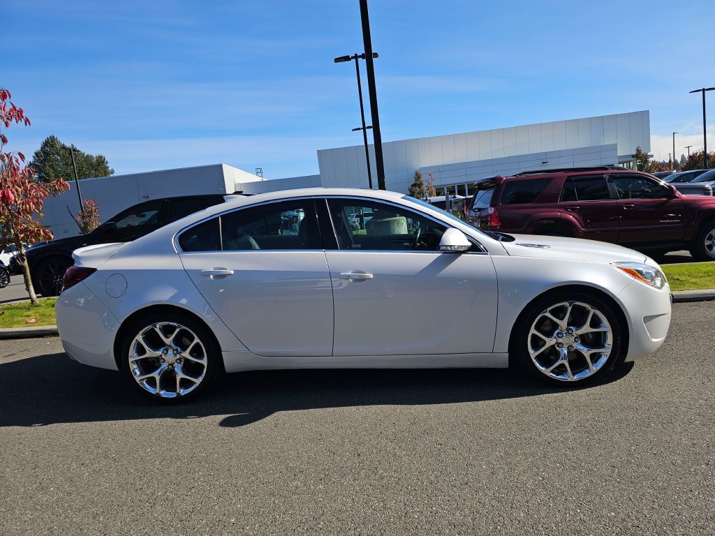 Used 2017 Buick Regal GS w/ Driver Confidence Package #2 AWD/4WD image 8