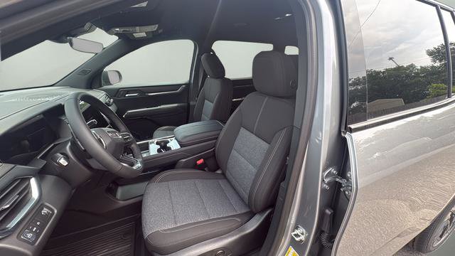 New 2026 GMC Acadia Elevation w/ Black Edition FWD image 19
