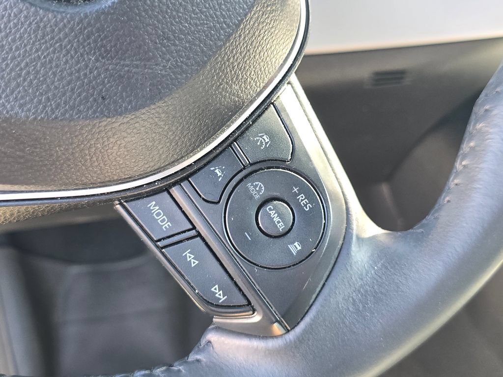 Used 2024 Toyota Corolla SE w/ SE Premium Package FWD image 26