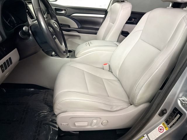 Used 2018 Toyota Highlander XLE w/ Protection Package #3 image 22