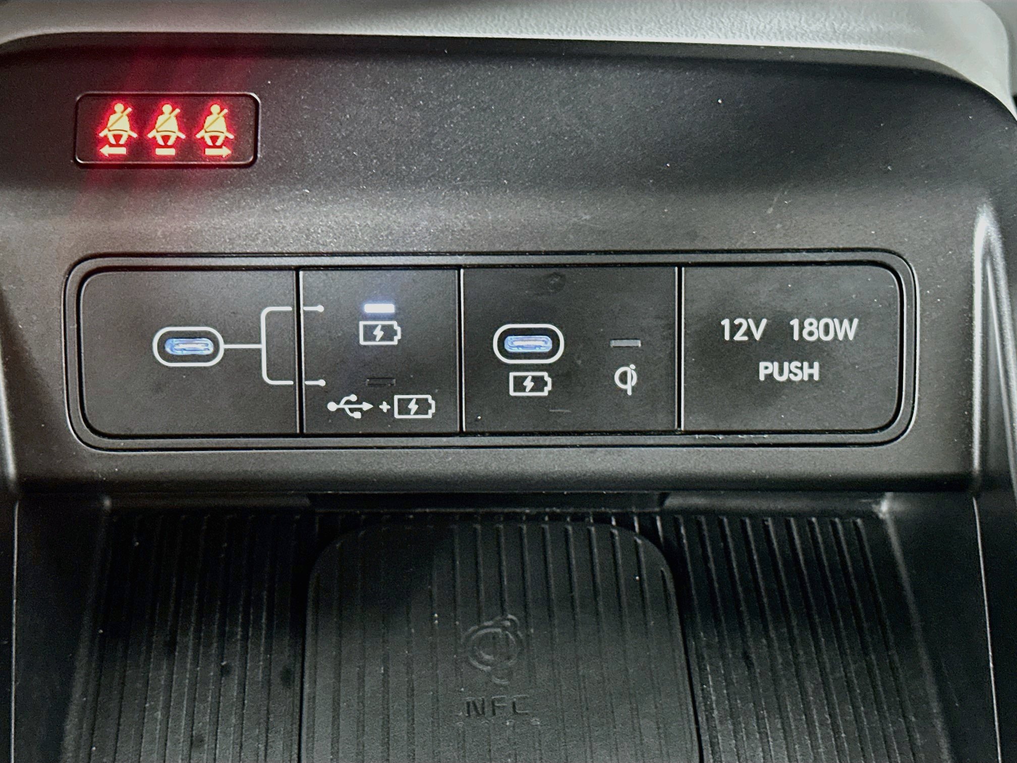 Used 2024 Hyundai Kona Limited FWD image 26