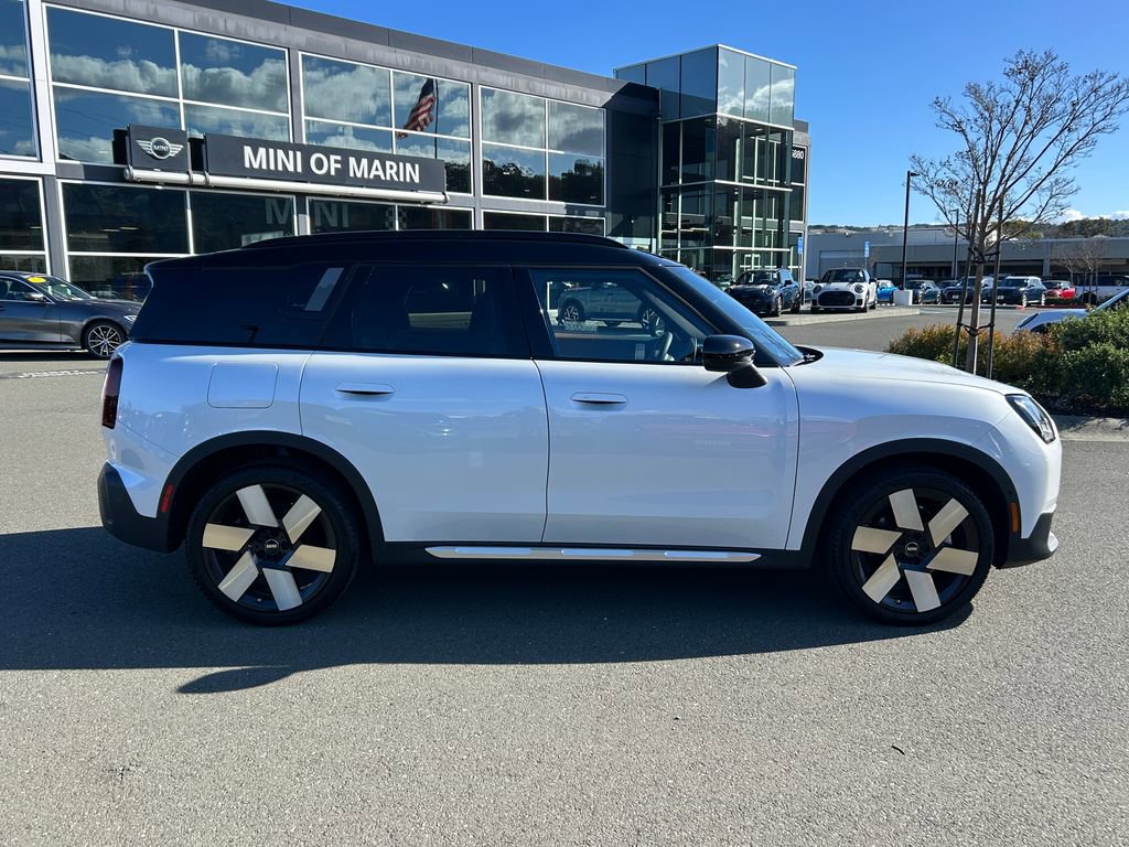 Used 2025 MINI Cooper Countryman S w/ Comfort Package Max image 6