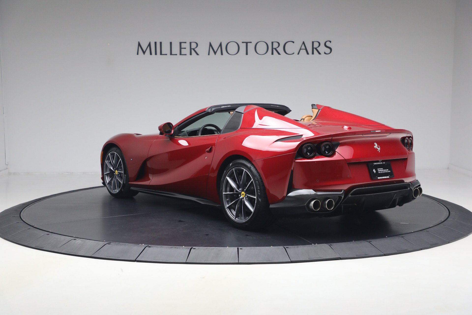 Certified 2023 Ferrari 812 GTS RWD image 5