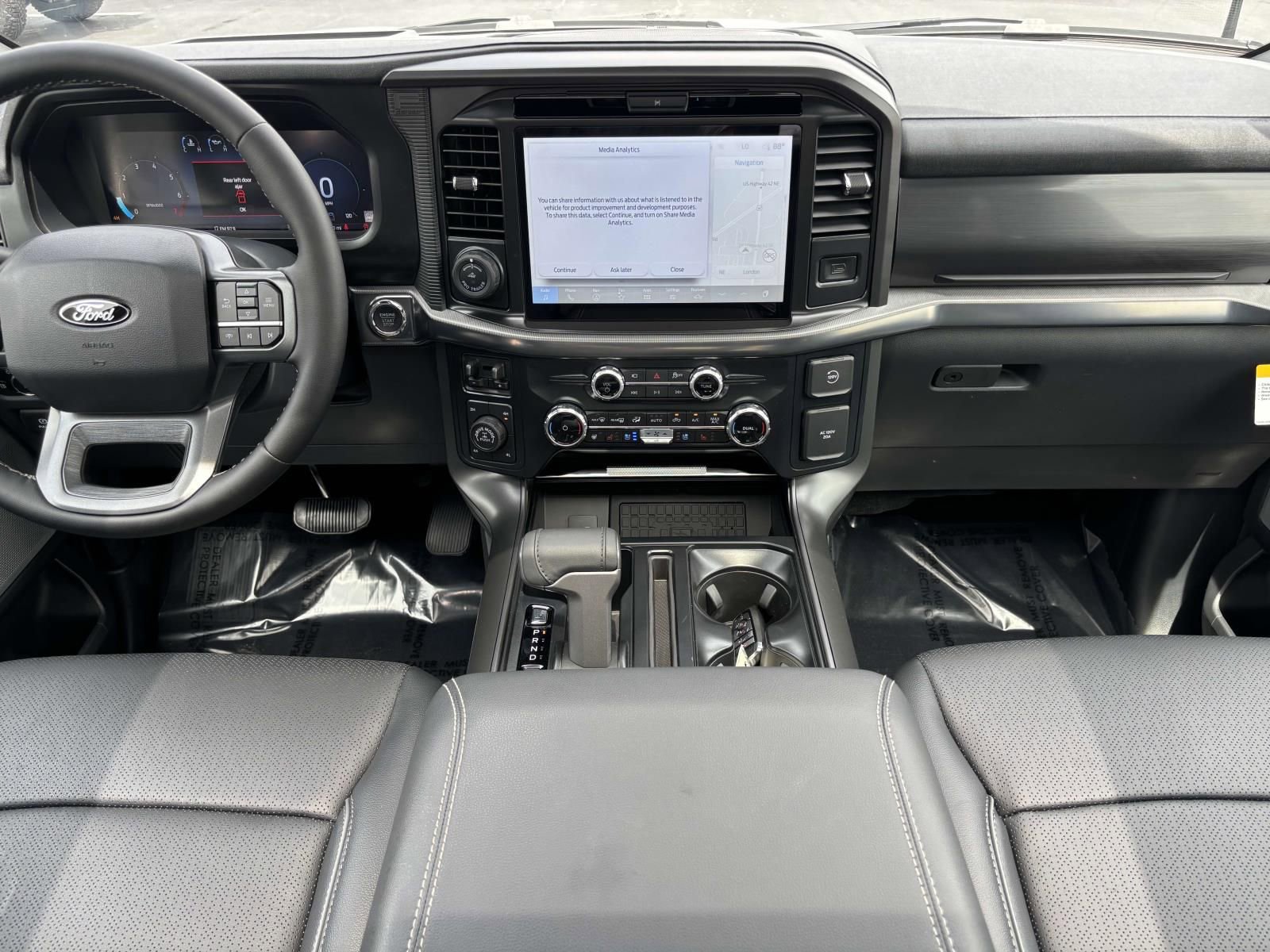 New 2025 Ford F150 Lariat w/ Equipment Group 502A High image 31