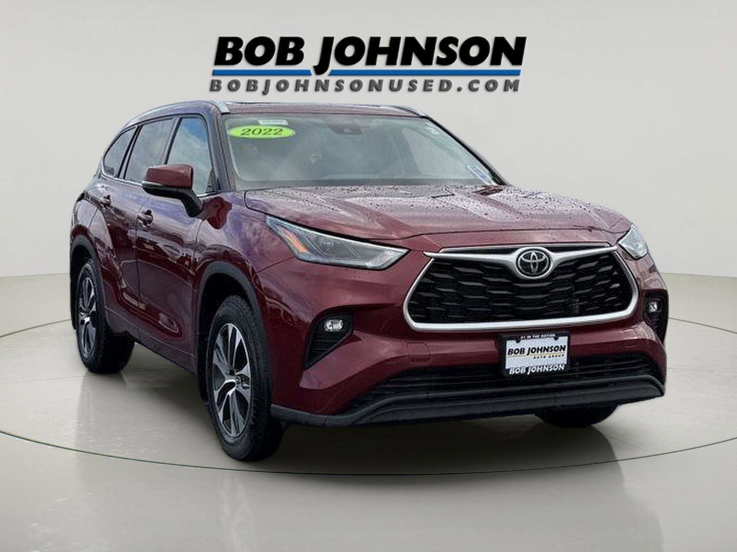 Used 2022 Toyota Highlander XLE video 1