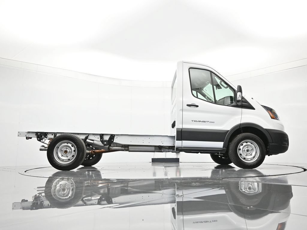 New 2025 Ford Transit 250 w/ Upfitter Package RWD image 34