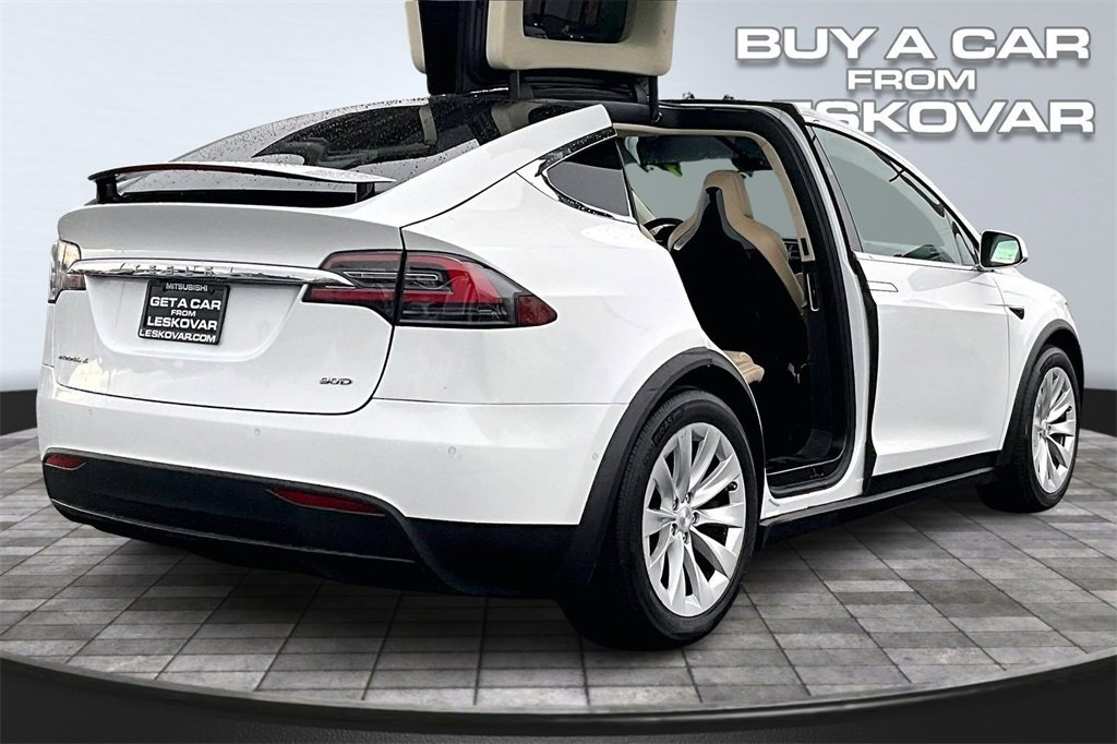 Used 2016 Tesla Model X 90D image 12