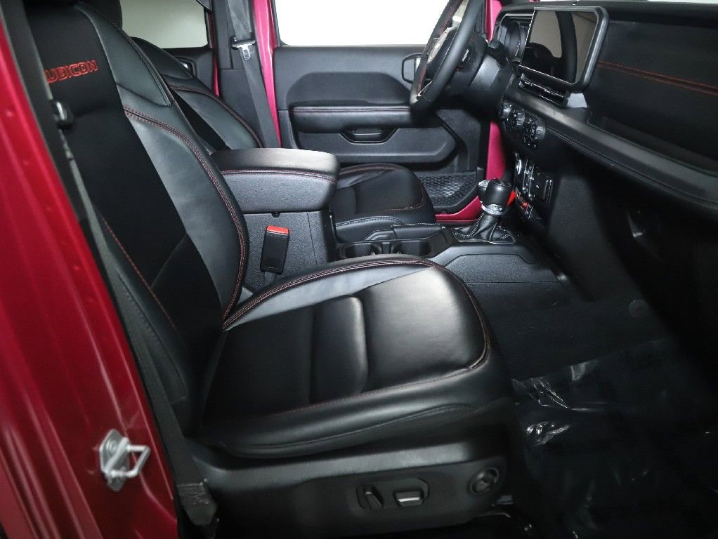Used 2024 Jeep Wrangler Unlimited Rubicon image 34