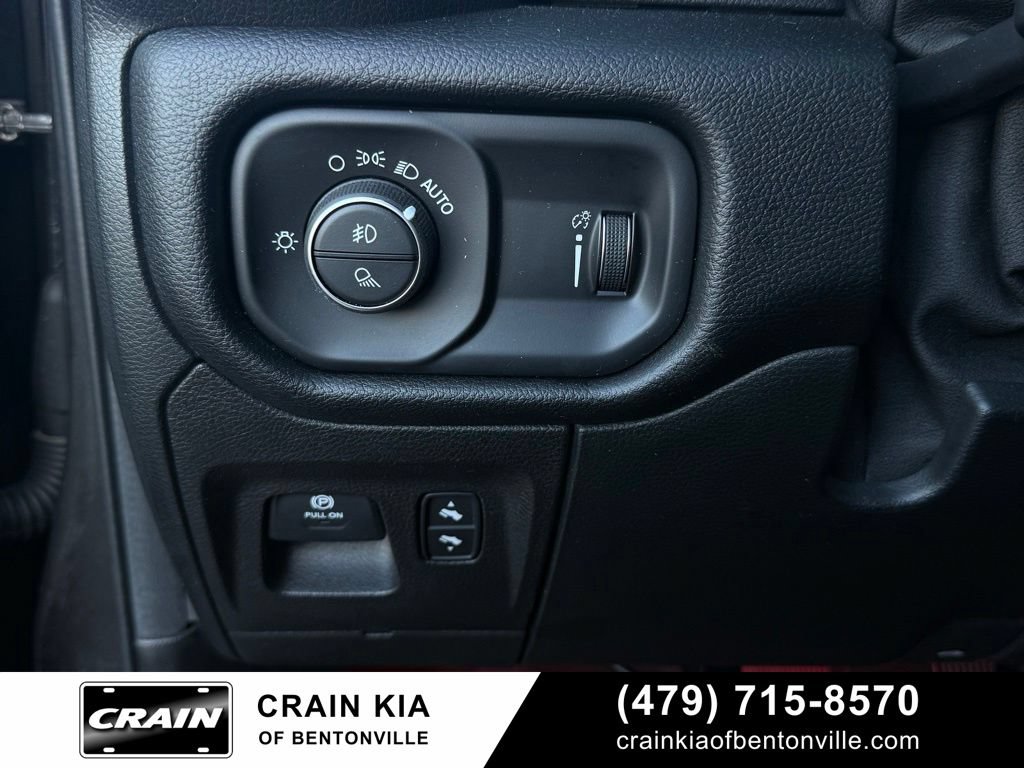 Used 2020 RAM 1500 Big Horn AWD/4WD image 12