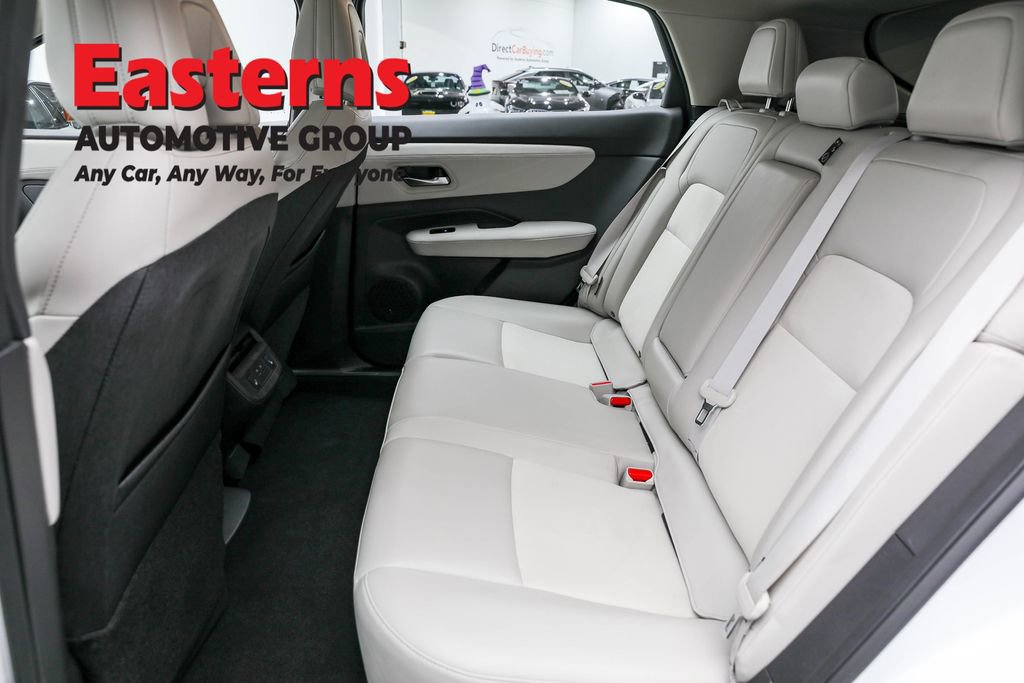 Used 2023 Nissan Ariya FWD image 21