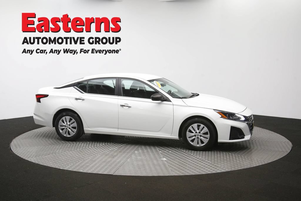 Used 2024 Nissan Altima 2.5 S FWD image 45