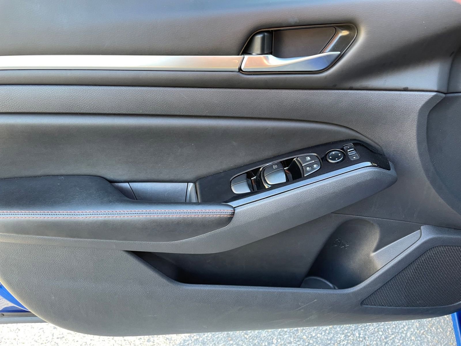 Used 2025 Nissan Altima 2.5 SR image 20