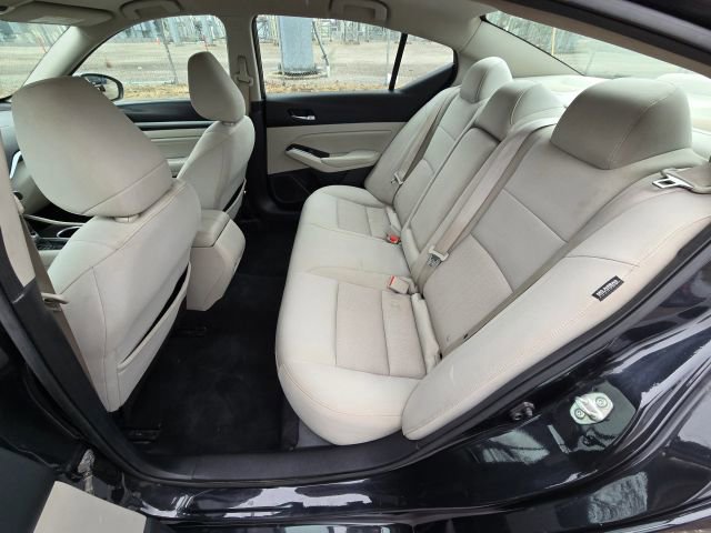 Used 2021 Nissan Altima 2.5 SV image 12