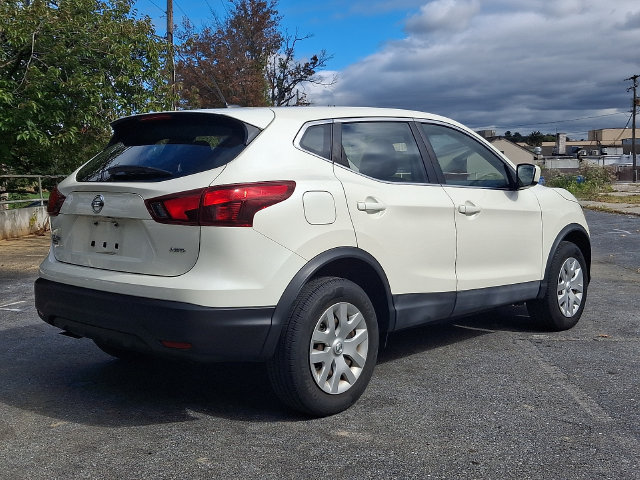 Used 2017 Nissan Rogue Sport S AWD/4WD image 6