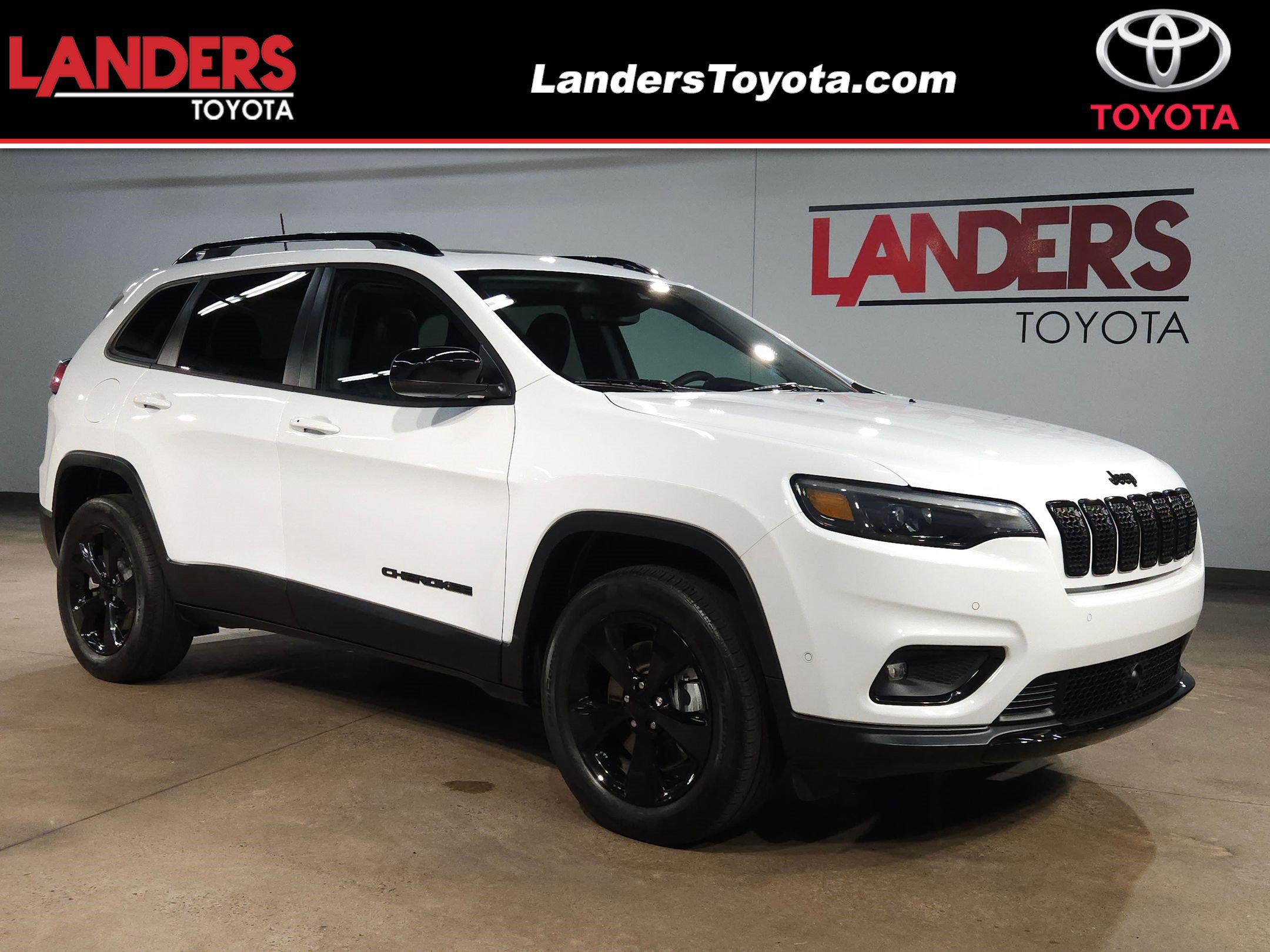 Used 2023 Jeep Cherokee Altitude Lux w/ Lux Elite Package AWD/4WD image 1