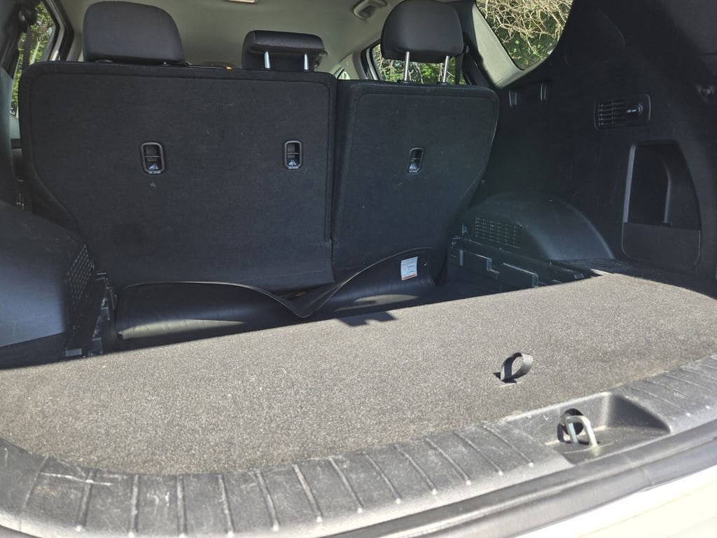 Used 2020 Hyundai Santa Fe SE w/ Cargo Package FWD image 18