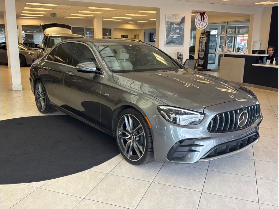 Used 2021 Mercedes-Benz E 53 AMG 4MATIC Sedan image 3