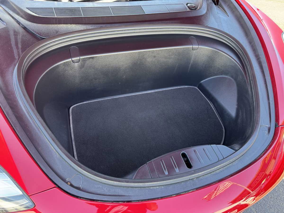 Used 2018 Tesla Model 3 Performance image 7