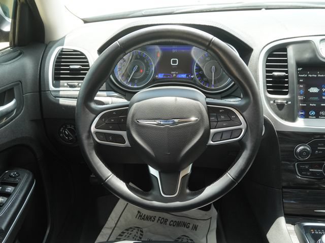 Certified 2022 Chrysler 300 Touring L RWD image 16